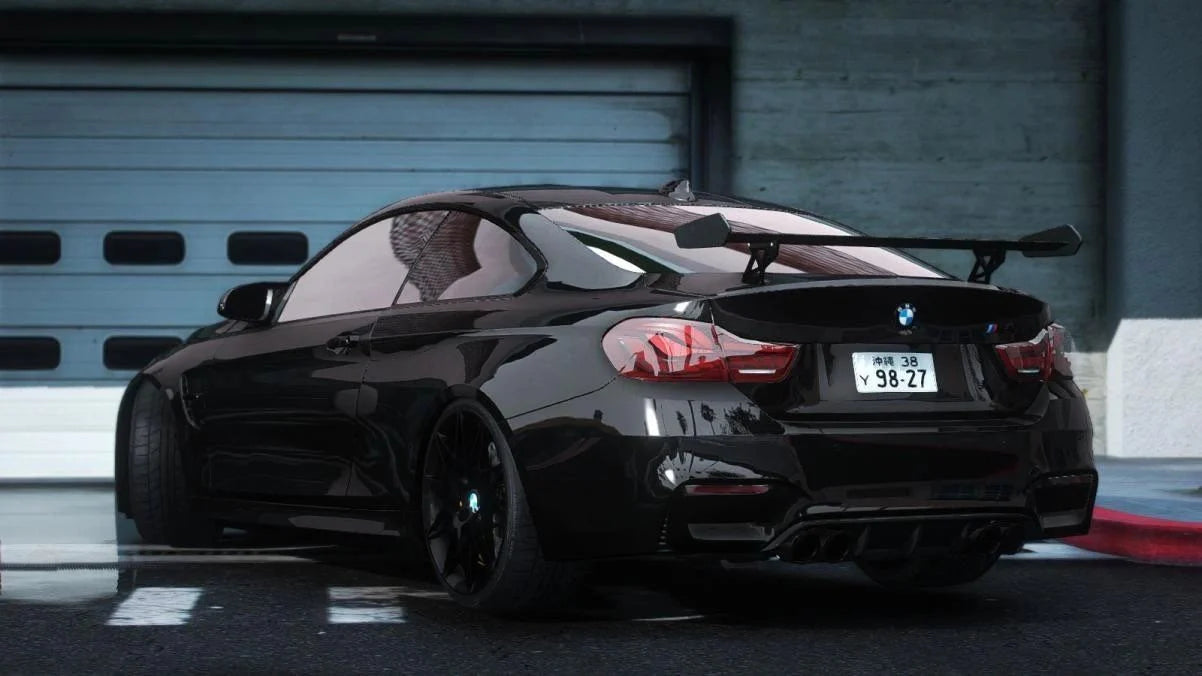 BMW M4 GTS