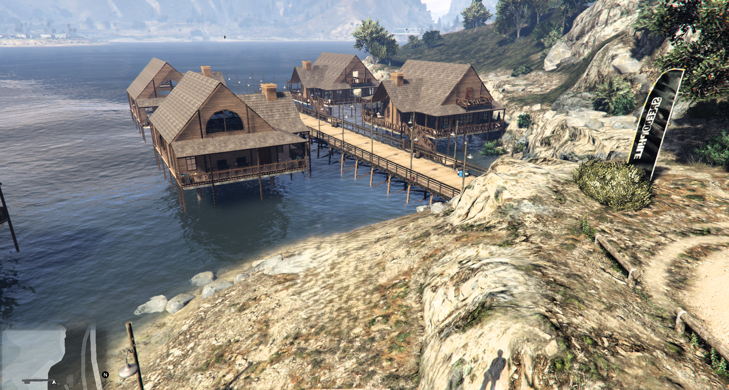  Lake Houses (House)